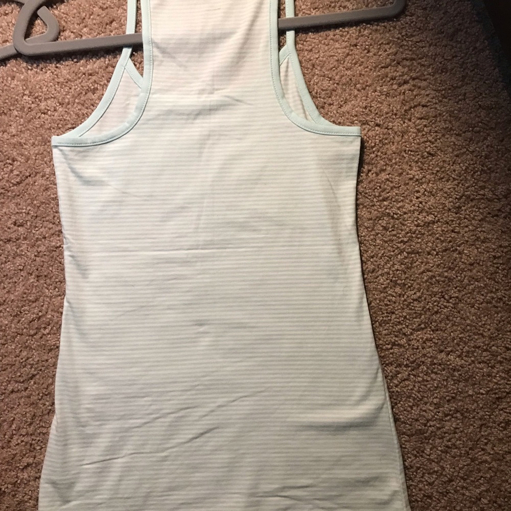 Old Navy Tank top - Picture 7 of 8